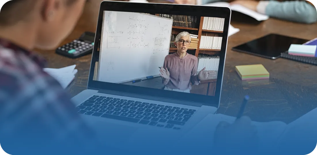 Clase online sincrónica de idiomas